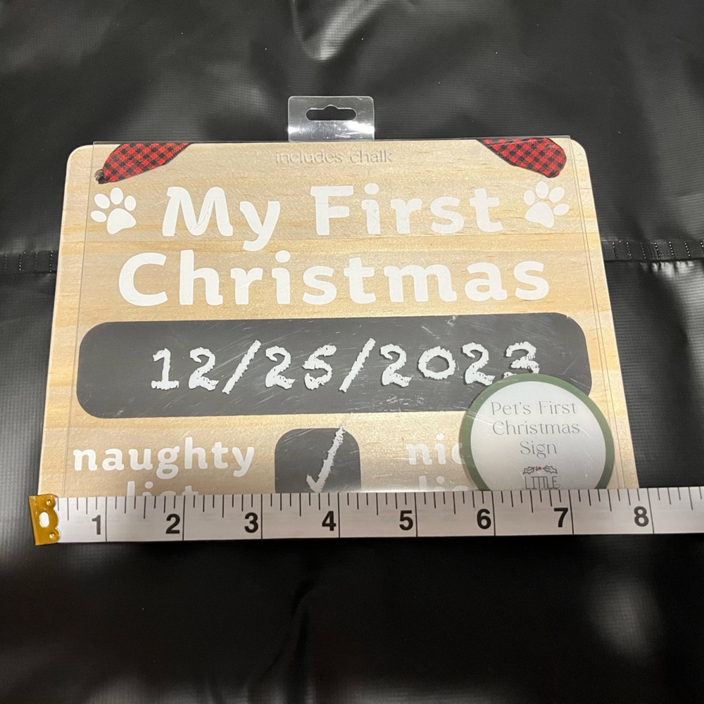 Pets First Christmas Sign - Picture 2 of 3